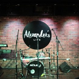 Alexanders Live 02