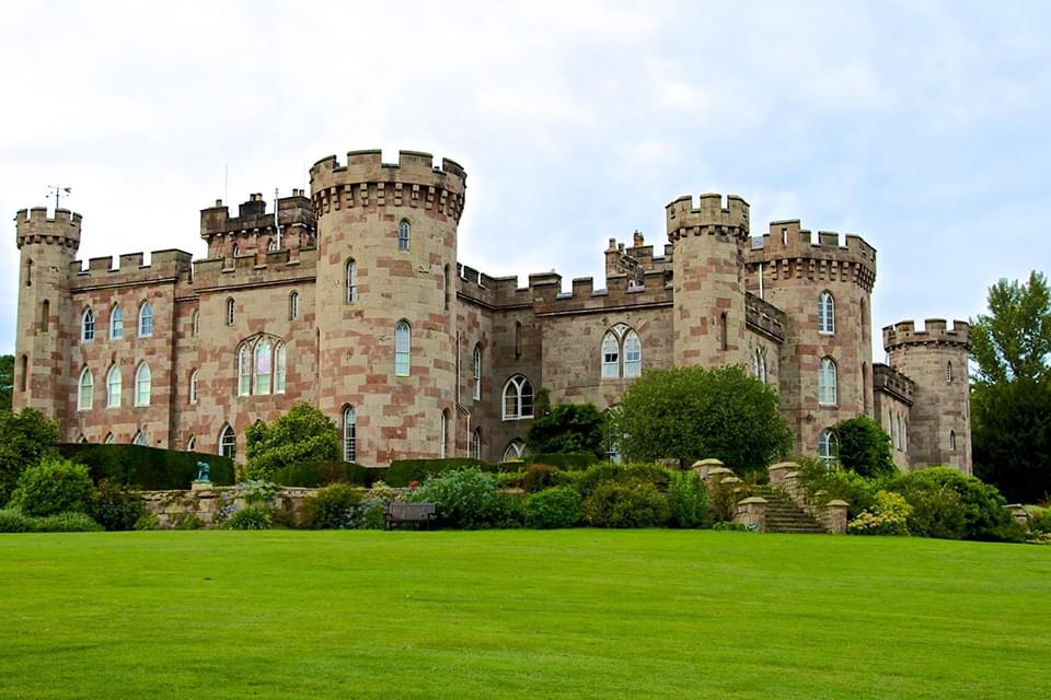 Cholmondeley Castle 02