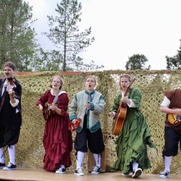 Folksy Theatre Twelfth Night scaled
