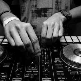 Generic DJ equipment