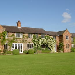 Manor Farm Cottage 01