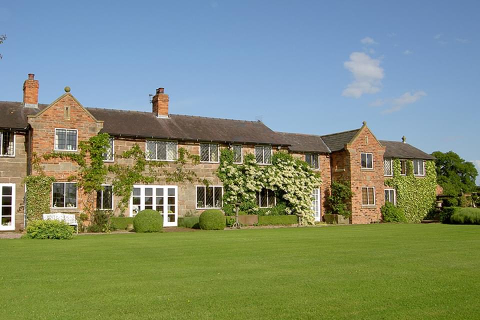 Manor Farm Cottage 01