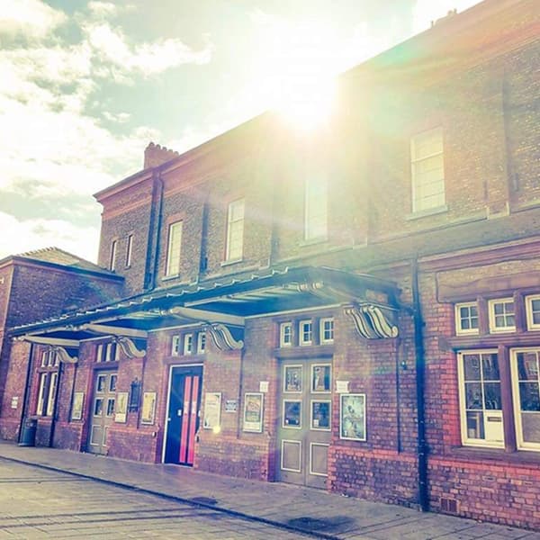 Parr Hall 03