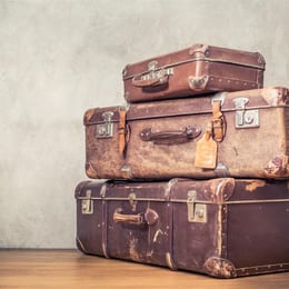 Suitcase i Stock 1055064410