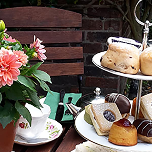 Tatton Gardeners Cottage 02