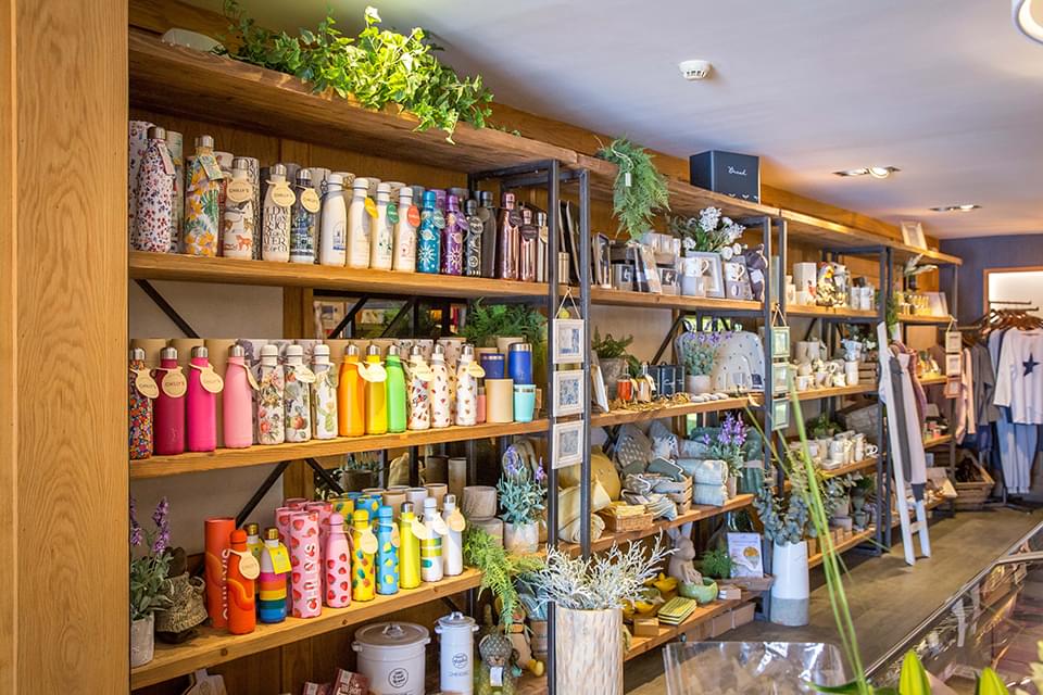 The Hollies Stretton 02