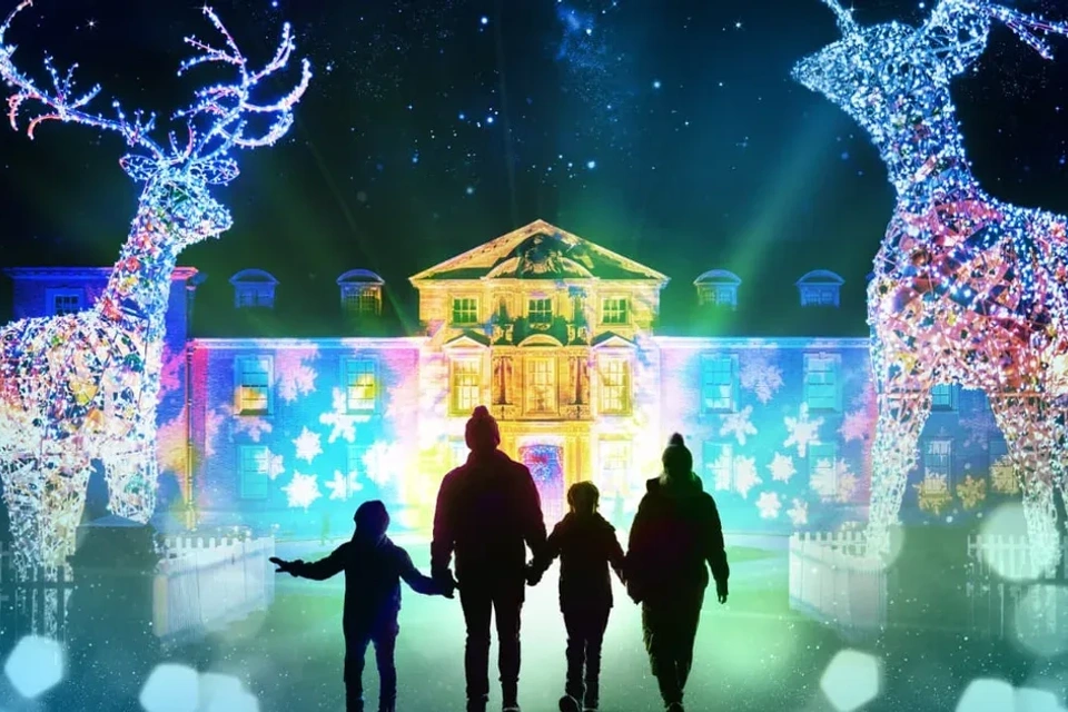Christmas at dunham massey raymond gubbay