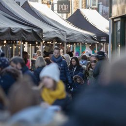 Knutsford Christmas Market 1024x683