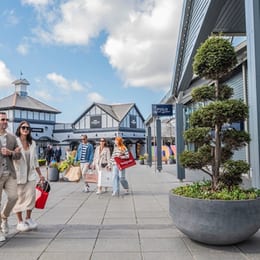Cheshire Oaks Designer Outlet Header
